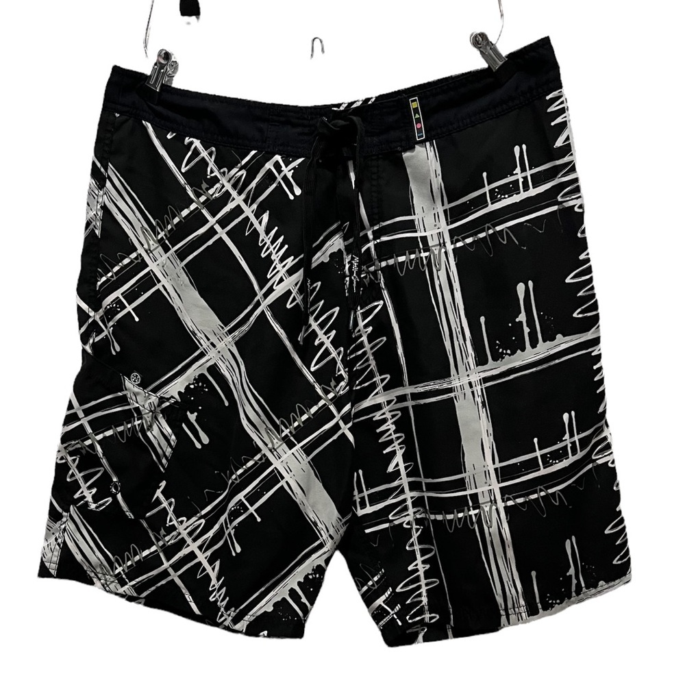 MAUI and Sons board shorts black and white size 36 Men’s